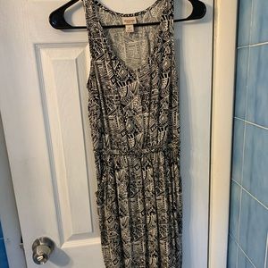 Woman’s Summer Dress 👗 Size Small